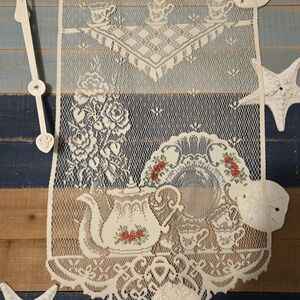 Vintage Lace Tea Set Wall Hanging